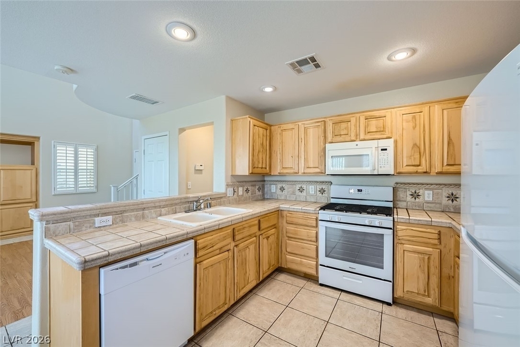 3904 Badgerbrook Street - Photo 6