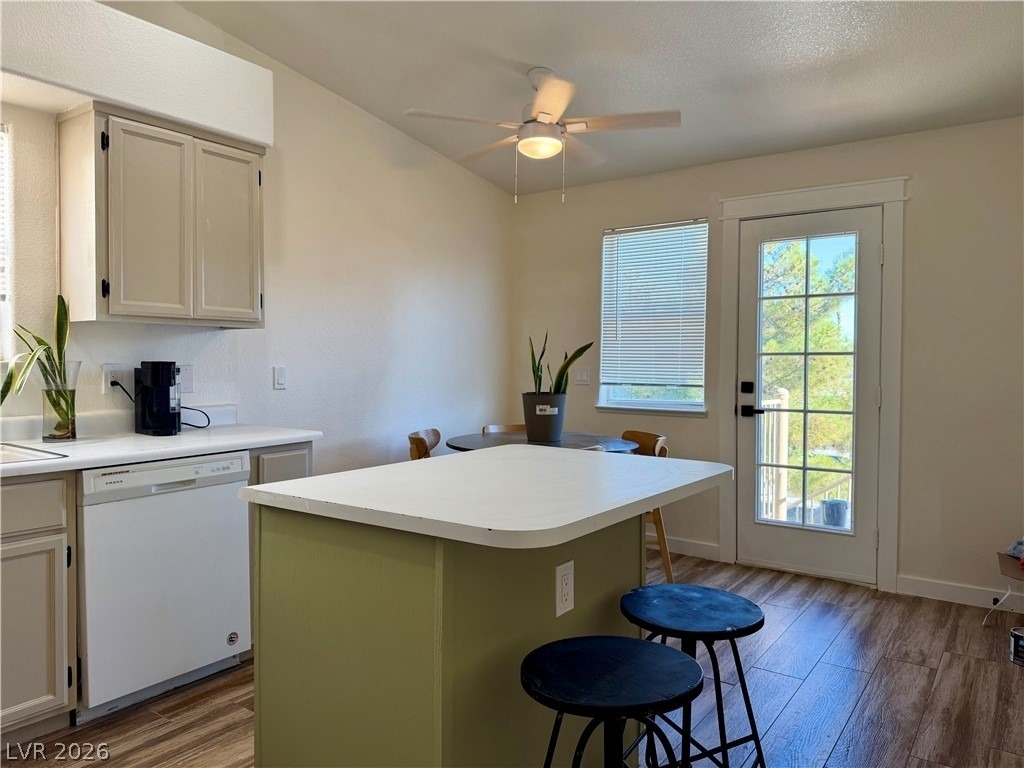 7564 Durham Hall Avenue - Photo 6