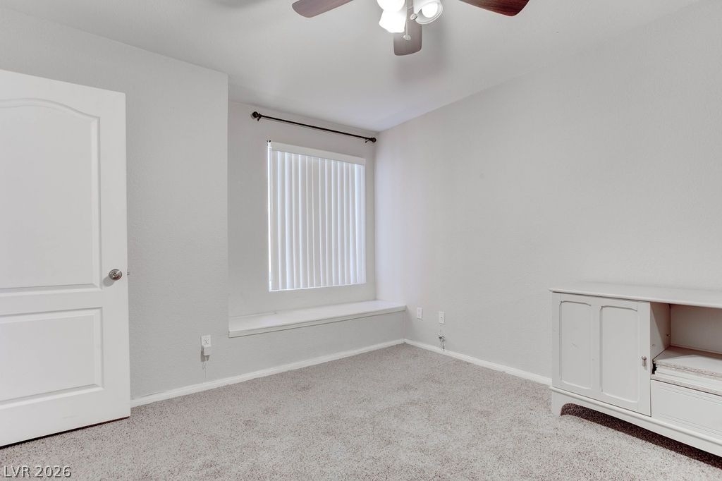 9325 W Desert Inn Road - Photo 17