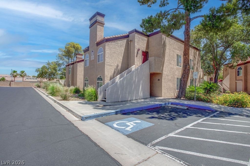 9325 W Desert Inn Road - Photo 27