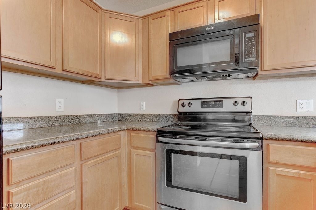 9325 W Desert Inn Road - Photo 10