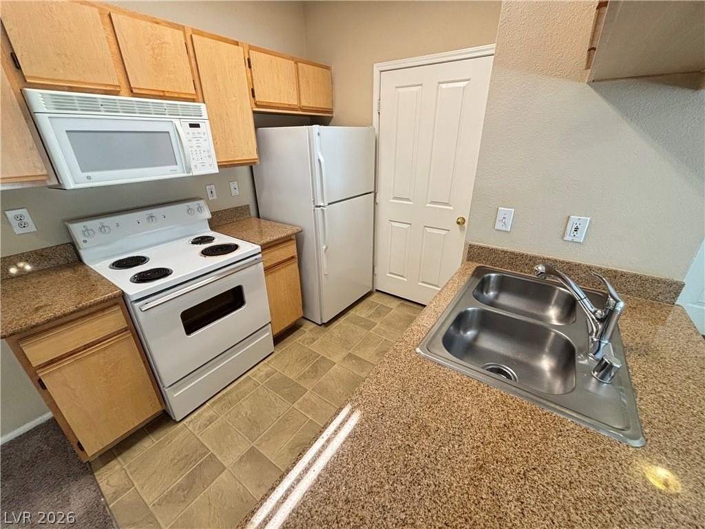 2900 Sunridge Heights Parkway - Photo 8