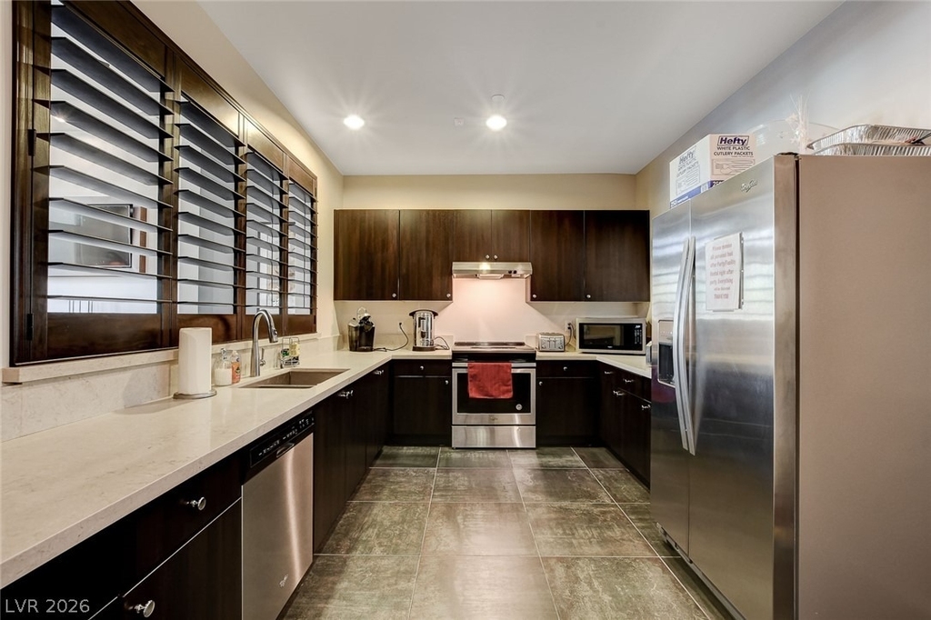 11238 Essence Point Avenue - Photo 46