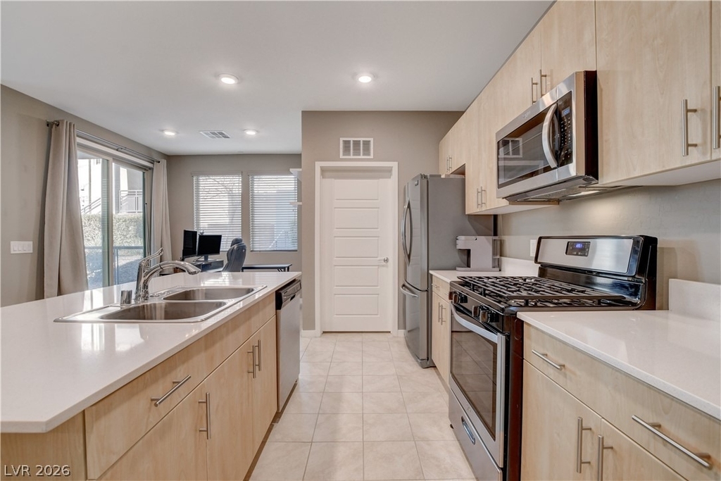 11238 Essence Point Avenue - Photo 6