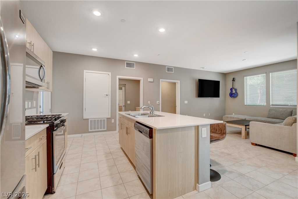 11238 Essence Point Avenue - Photo 23