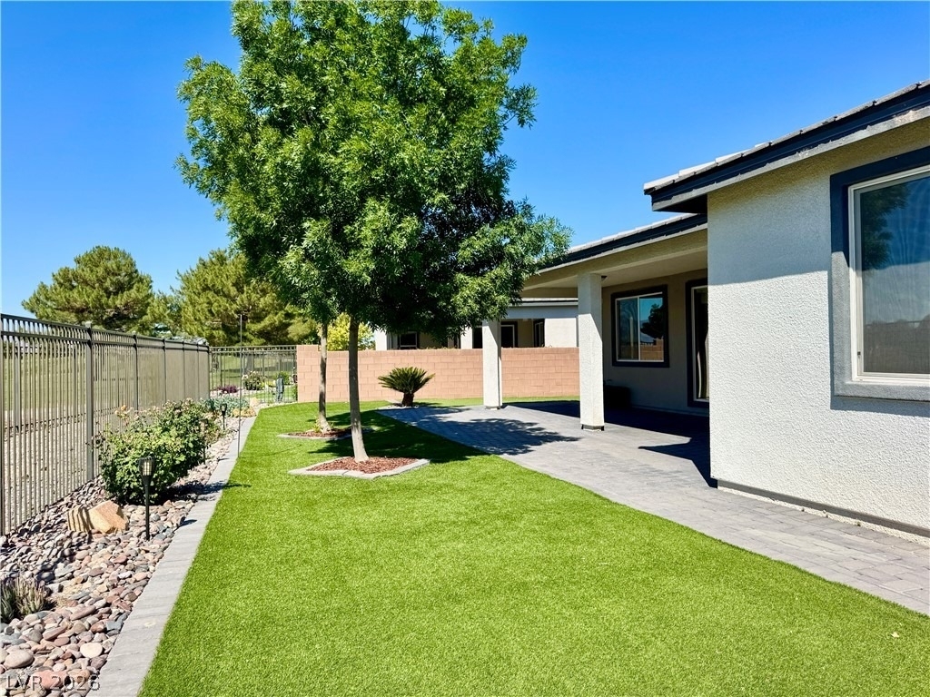 5025 E Beacon Ridge Drive - Photo 5