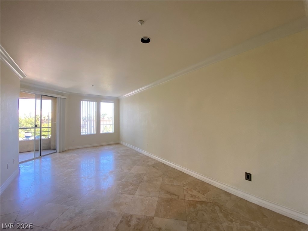 270 E Flamingo Road - Photo 2