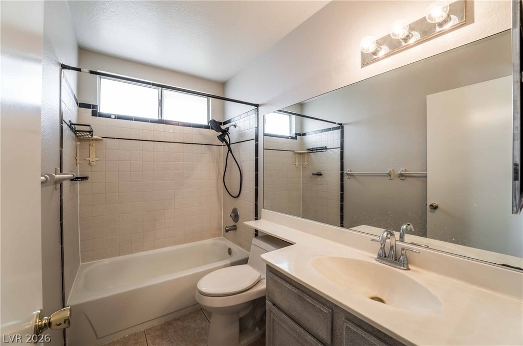 8705 Isola Drive - Photo 19