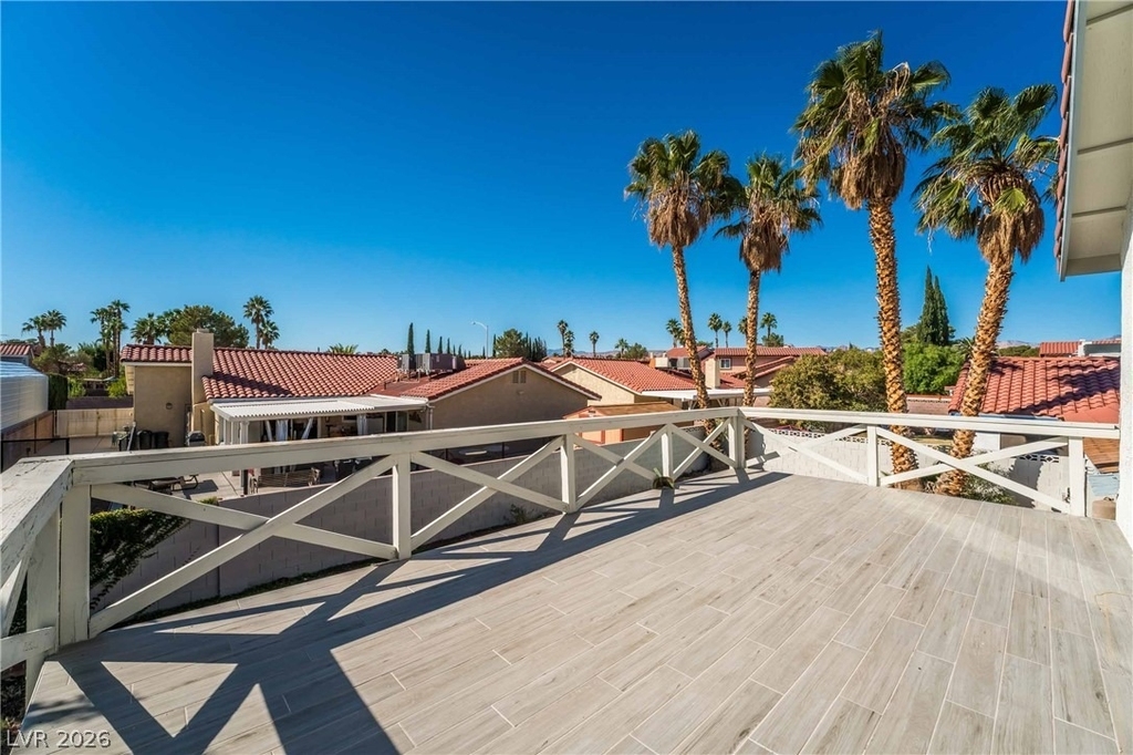 8705 Isola Drive - Photo 18