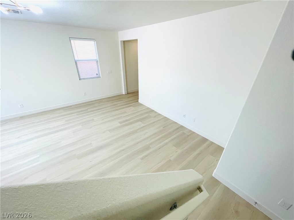9206 Valley Betica Avenue - Photo 6