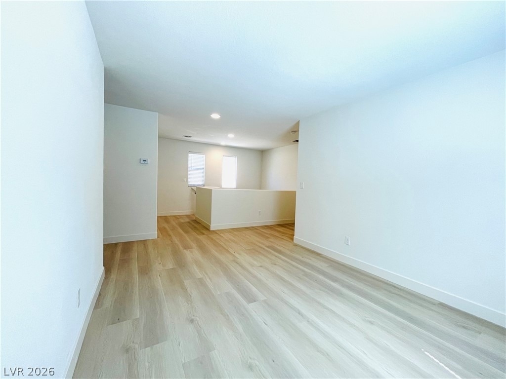 9206 Valley Betica Avenue - Photo 14