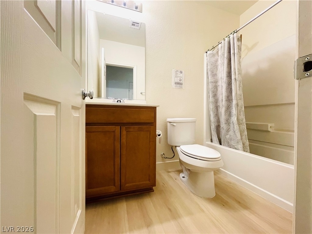 9206 Valley Betica Avenue - Photo 2