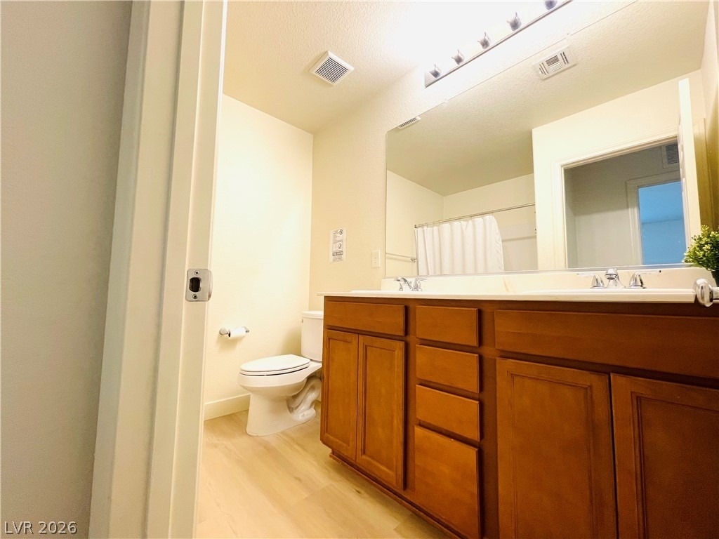 9206 Valley Betica Avenue - Photo 10