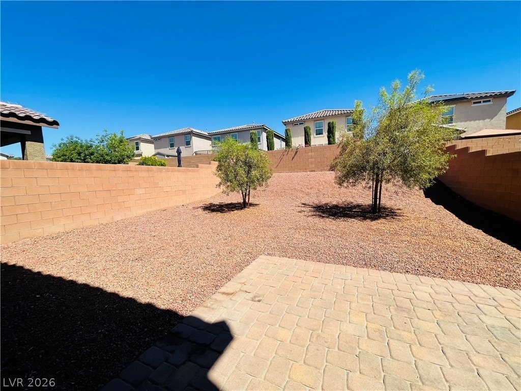 9206 Valley Betica Avenue - Photo 20
