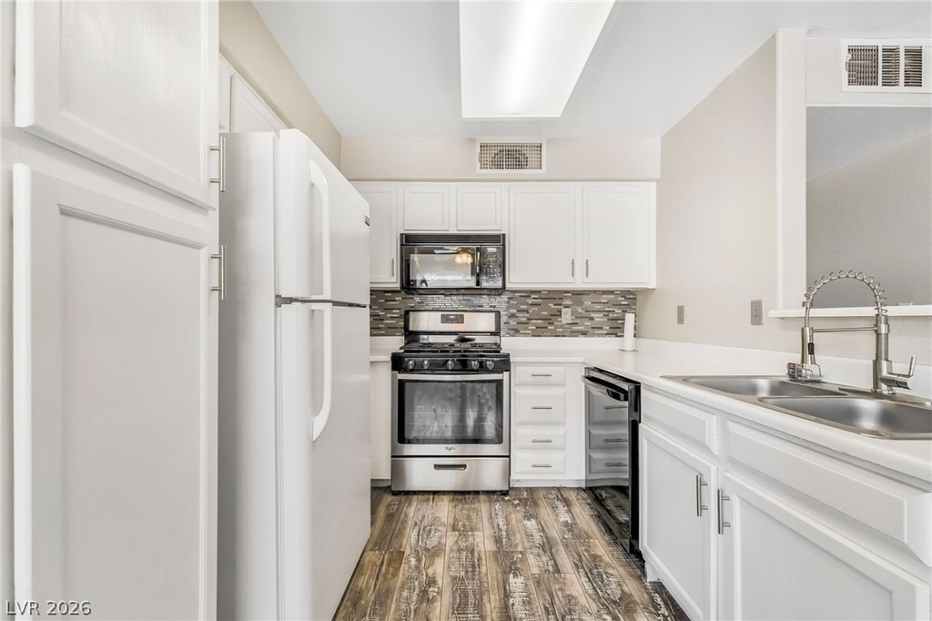 3060 Tarpon Drive - Photo 7
