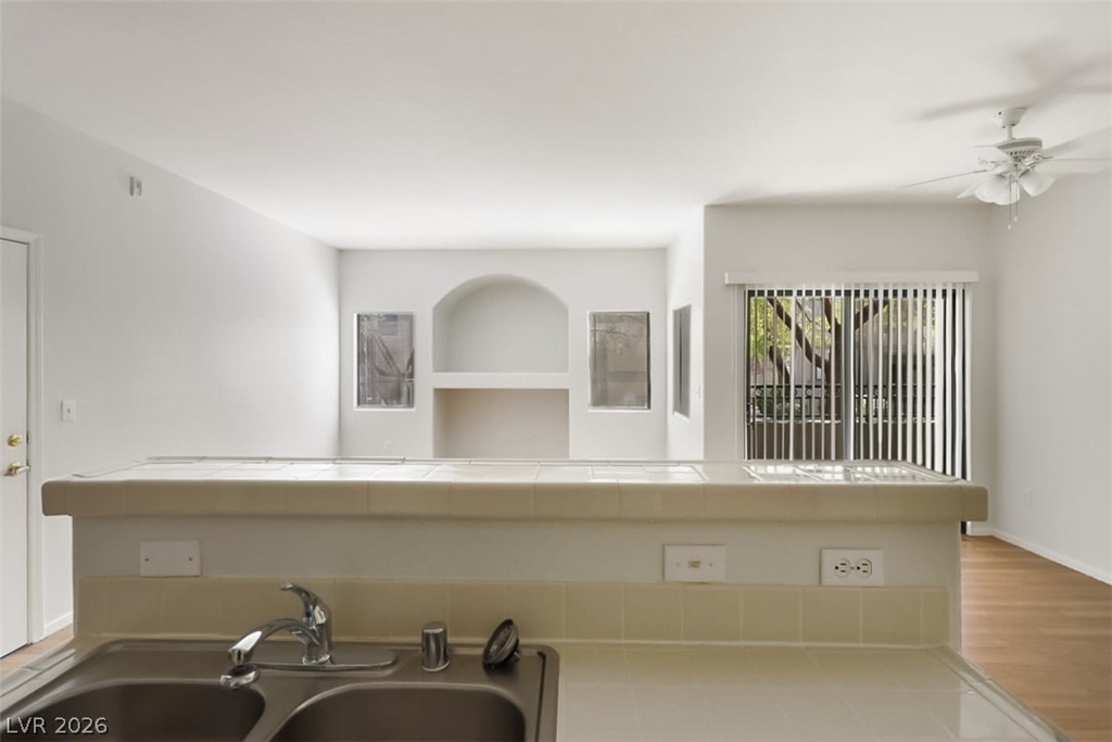 8250 N Grand Canyon Drive - Photo 11