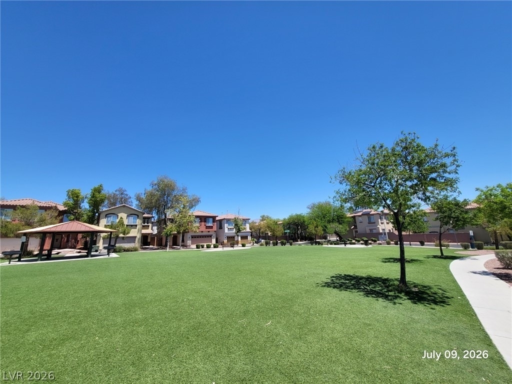 8925 Rosewood Meadows Court - Photo 18