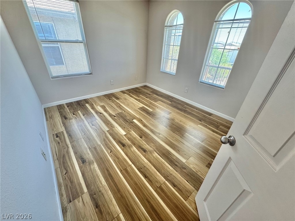 4972 W Moberly Avenue - Photo 9