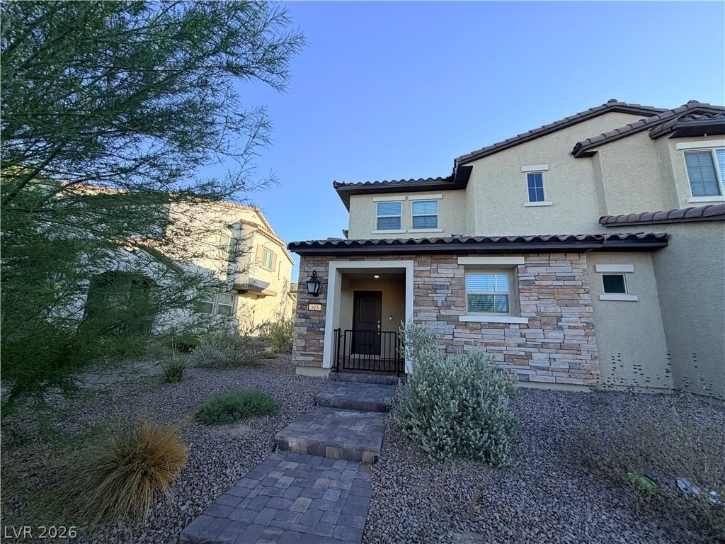 815 Watford Place - Photo 0