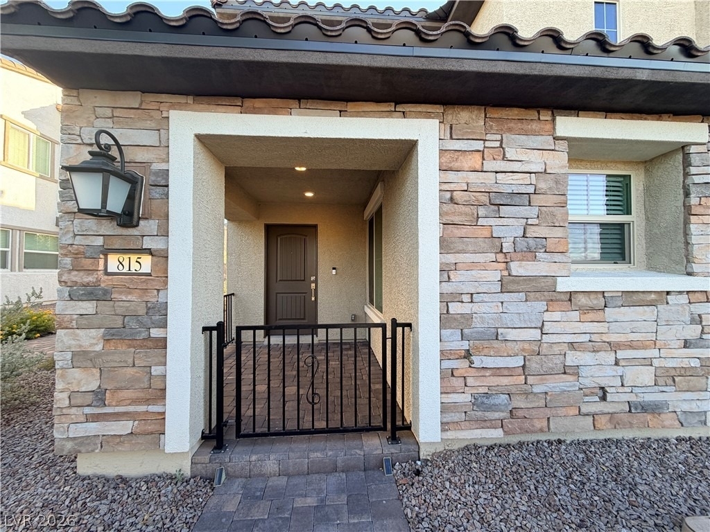 815 Watford Place - Photo 2