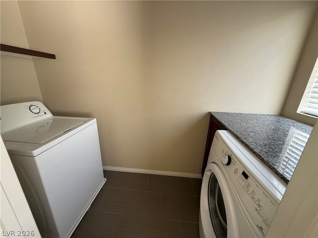6083 Crown Palms Avenue - Photo 21