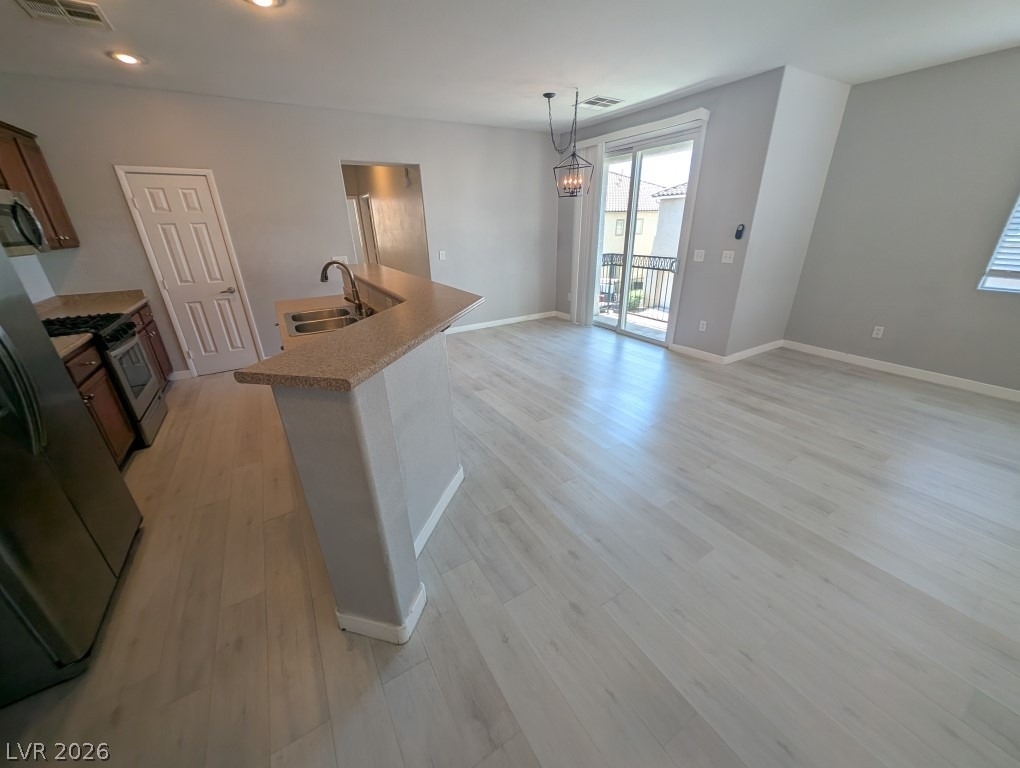 9120 Alpine Grove Avenue - Photo 4