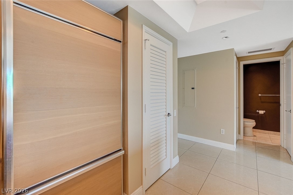 222 Karen Avenue - Photo 3