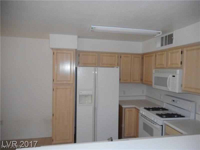 5710 E Tropicana Avenue - Photo 2