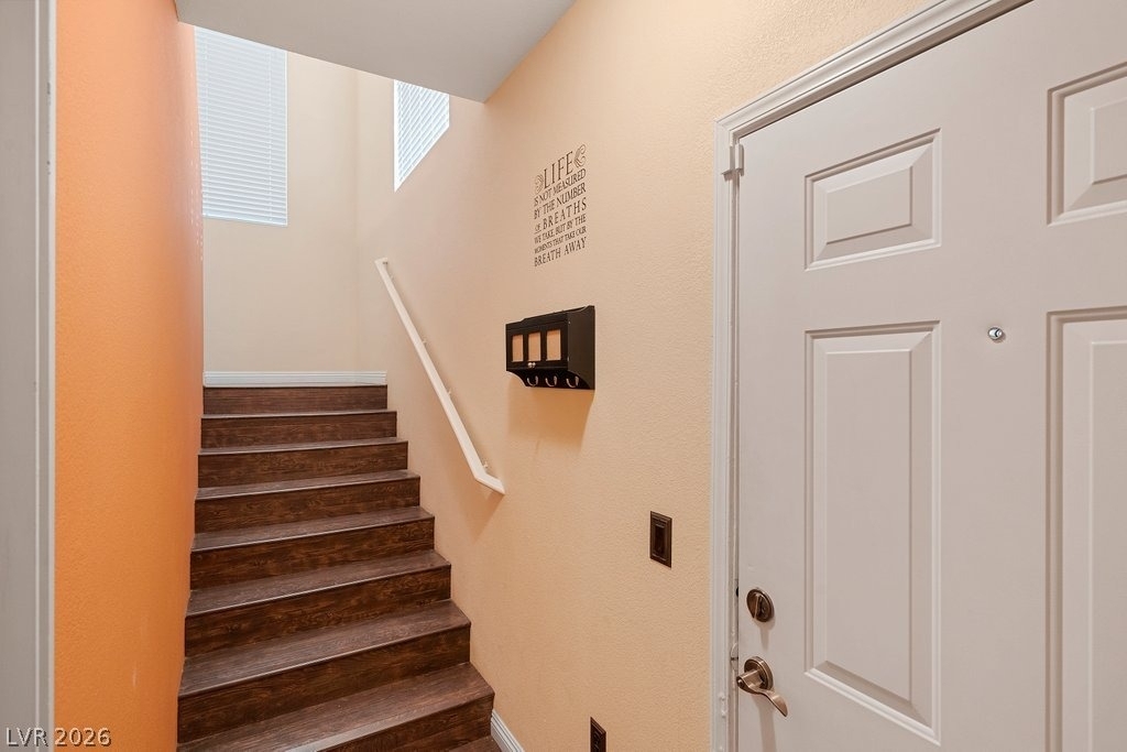 10001 Peace Way - Photo 3
