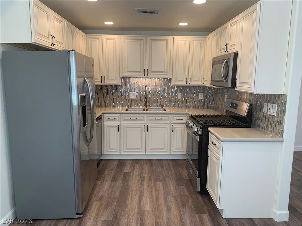 424 Pine Haven Street - Photo 4
