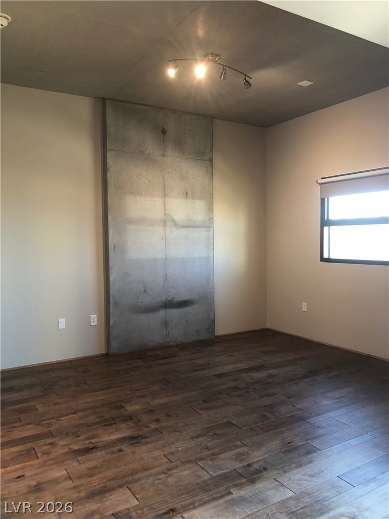 353 E Bonneville Avenue - Photo 3