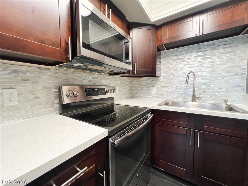 8410 Eldora Avenue - Photo 33