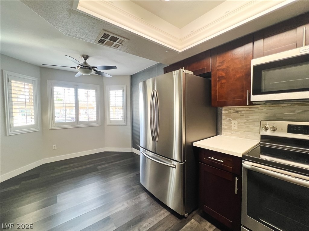 8410 Eldora Avenue - Photo 28