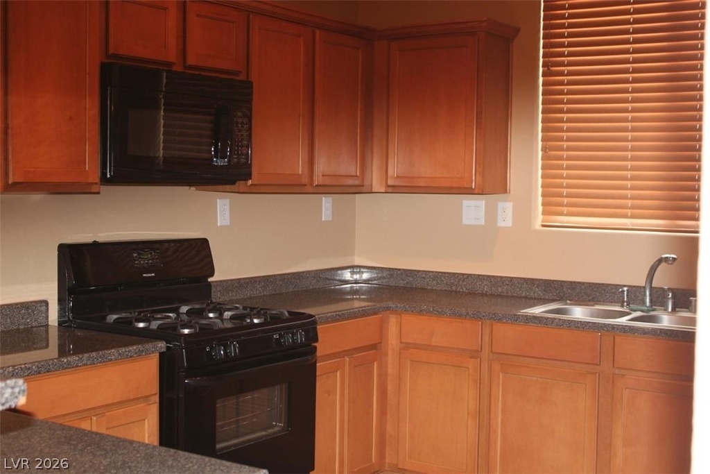 8749 Evan Lilas Street - Photo 5