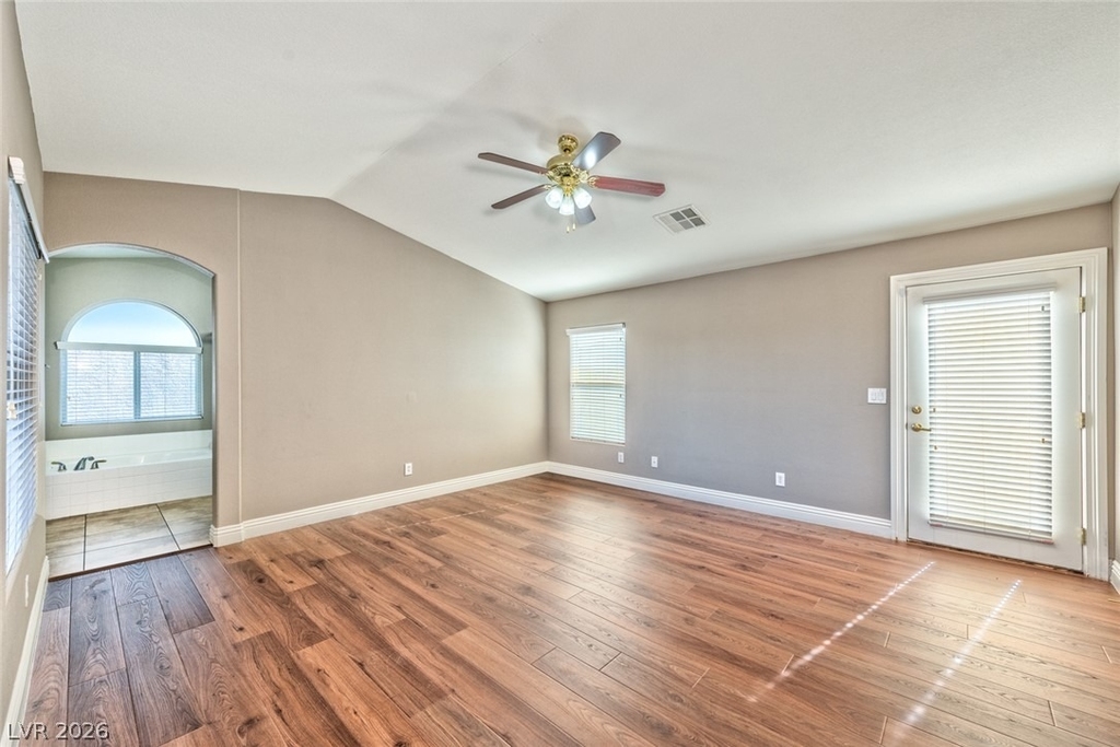 1593 Dark Wolf Avenue - Photo 11