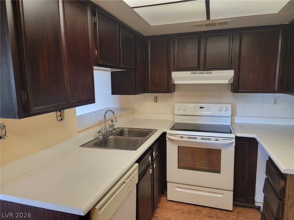 1773 E Harmon Avenue - Photo 1
