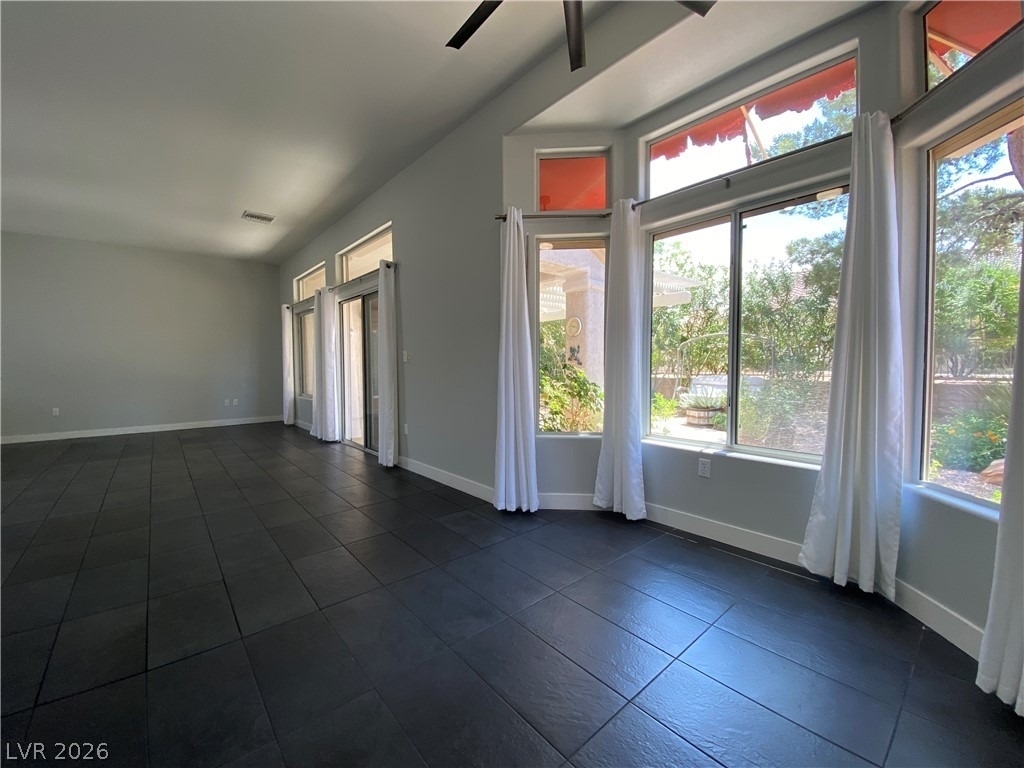 10013 Woodhouse Drive - Photo 11