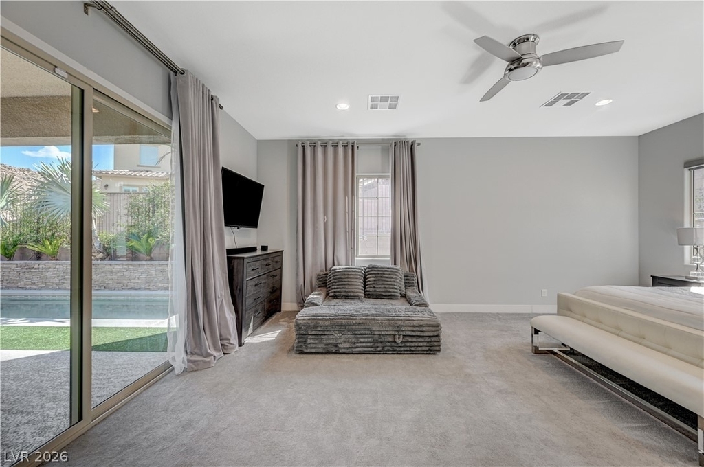 3943 Reyes Avenue - Photo 40