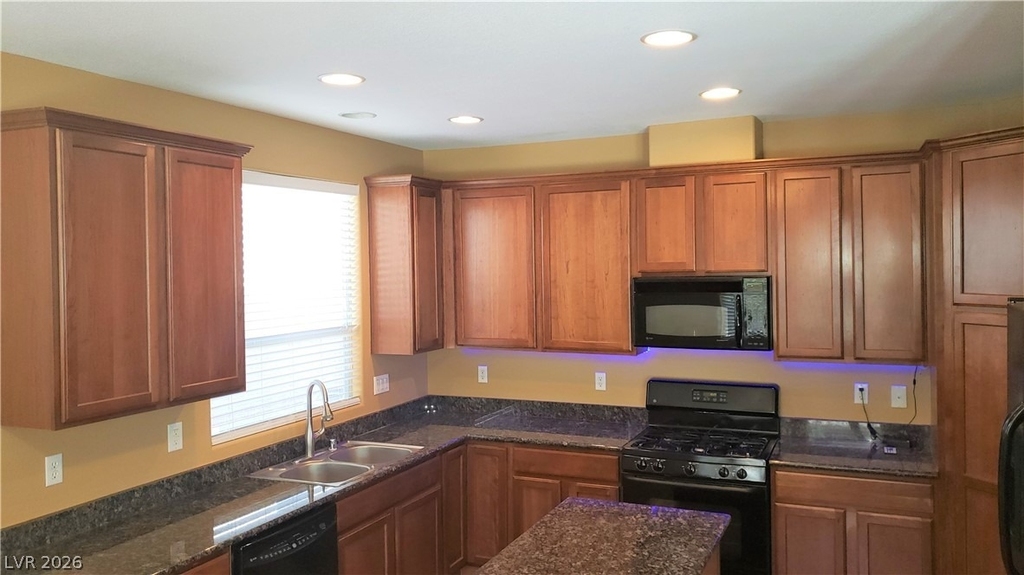 2819 Dunnottar Avenue - Photo 9