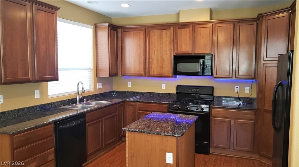 2819 Dunnottar Avenue - Photo 8