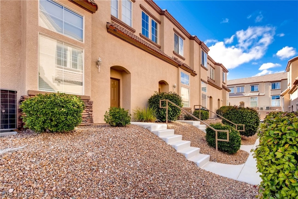 8400 Tiger Woods Avenue - Photo 22
