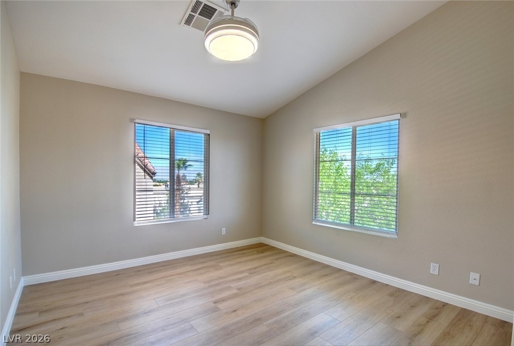 8400 Tiger Woods Avenue - Photo 11