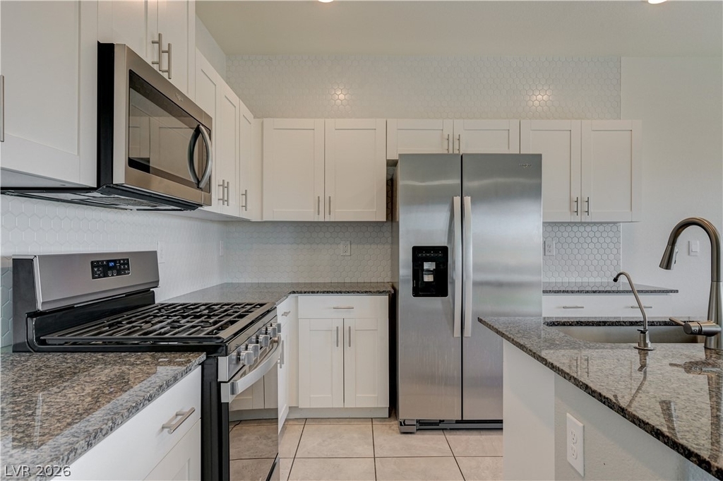 386 Larksong Avenue - Photo 17