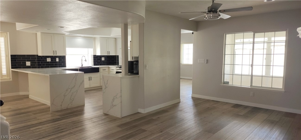 8016 Shorecrest Drive - Photo 16