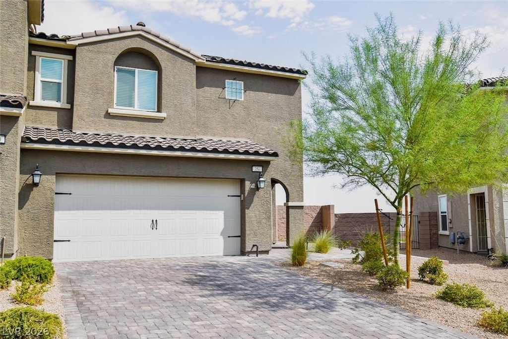 356 Rosefinch Street - Photo 0