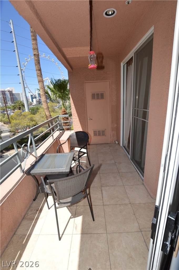 220 E Flamingo Road - Photo 2