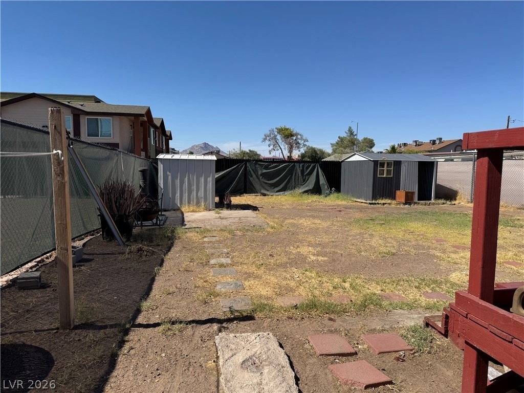 472 Hunter Drive - Photo 7