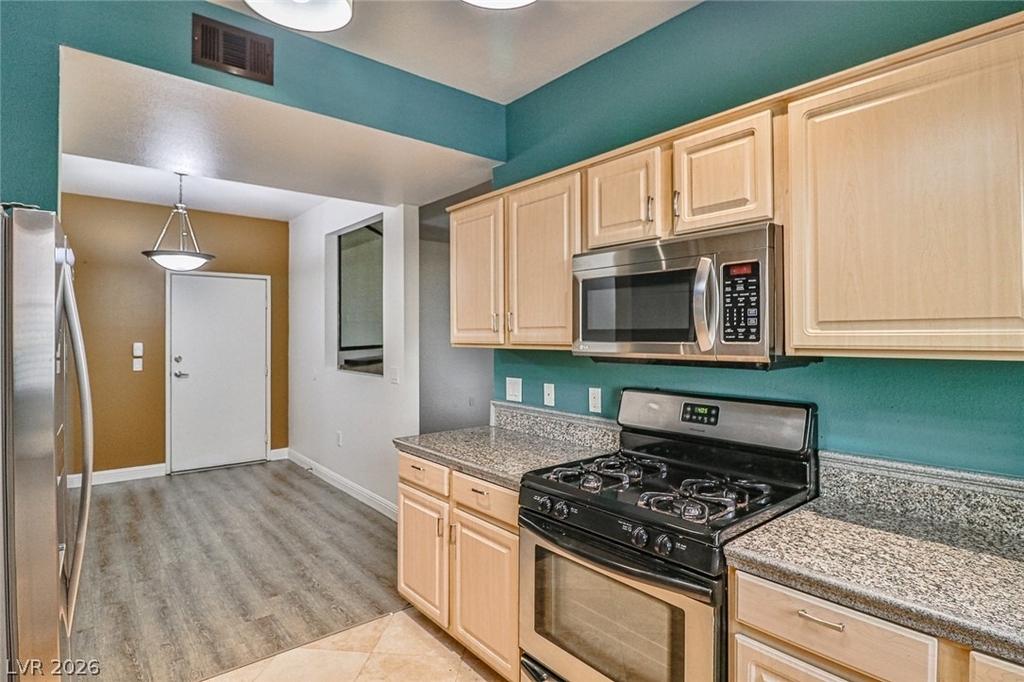 5250 S Rainbow Boulevard - Photo 11