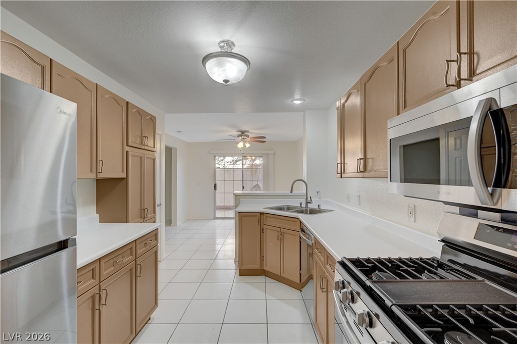 8039 Teresita Avenue - Photo 6
