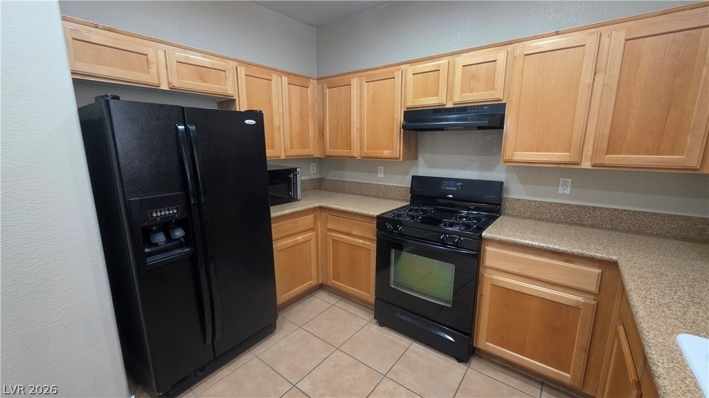 8149 Lake Geneva Court - Photo 3